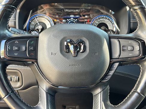 Used 2022 RAM 1500 Limited w/ Off Road Group AWD/4WD image 18