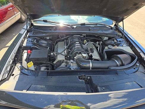 Used 2019 Dodge Challenger R/T RWD image 4