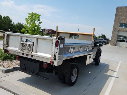 Used 2017 Ford F550 2WD Regular Cab Super Duty image 4