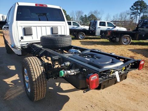 New 2026 RAM 3500 Tradesman w/ Chrome Appearance Group A AWD/4WD image 7