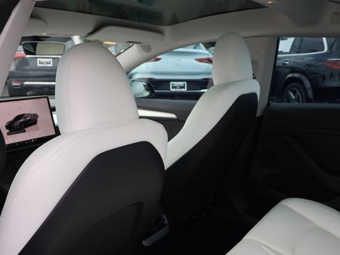 Used 2023 Tesla Model 3 Long Range AWD/4WD image 19