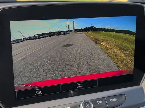 Used 2023 Chevrolet Blazer LT image 14