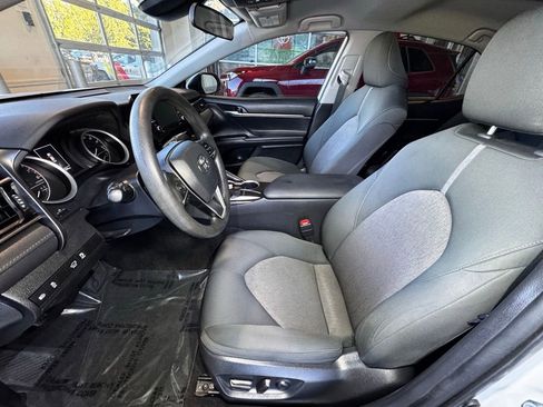 Used 2023 Toyota Camry LE image 18