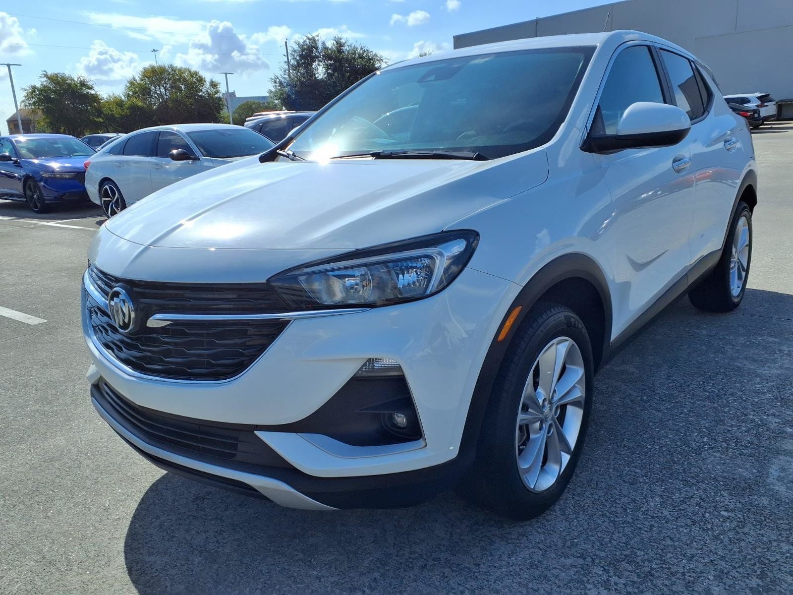 Used 2023 Buick Encore GX Preferred w/ Cold Weather Comfort Package AWD/4WD image 22