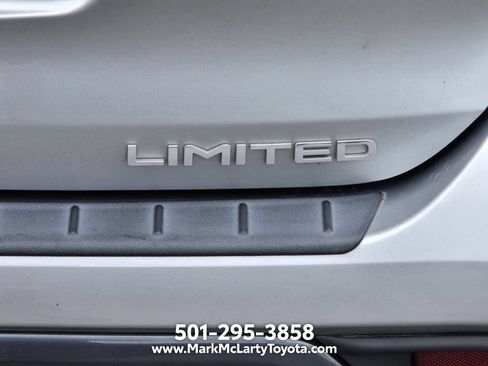 Used 2023 Toyota Highlander FWD image 6