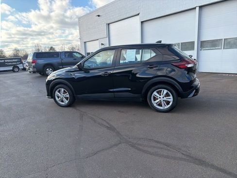 Used 2021 Nissan Kicks S image 13