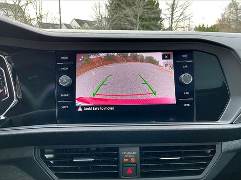 Used 2022 Volkswagen Jetta SEL image 14