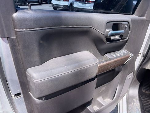 Used 2020 Chevrolet Silverado 1500 RST w/ Texas Edition RWD image 6
