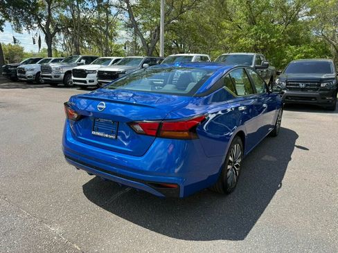 Used 2025 Nissan Altima 2.5 SV image 9