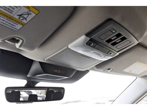 Used 2025 Nissan Pathfinder Platinum w/ Cargo Package image 22