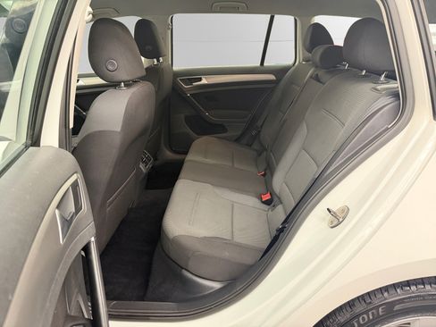 Used 2016 Volkswagen Golf S FWD image 13