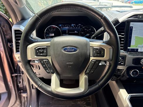 Used 2022 Ford F250 Lariat w/ Lariat Ultimate Package AWD/4WD image 19