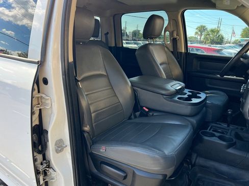 Used 2018 RAM 3500 Tradesman w/ Chrome Appearance Group image 31