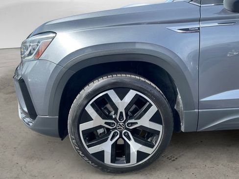 Used 2022 Volkswagen Taos SEL AWD/4WD image 14