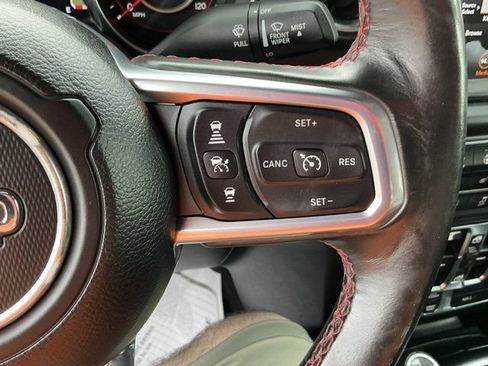 Used 2020 Jeep Gladiator Rubicon AWD/4WD image 32