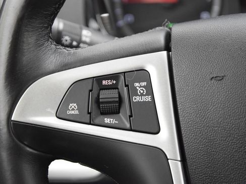 Used 2017 GMC Terrain SLT FWD image 23