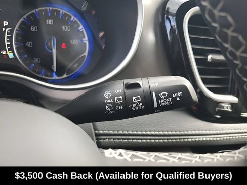 New 2026 Chrysler Pacifica Select FWD image 36