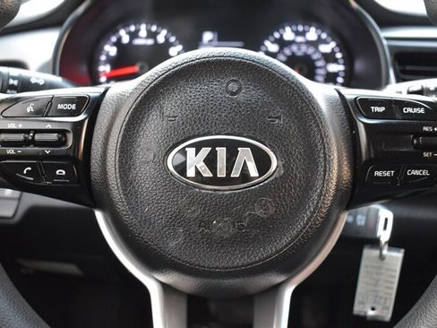Used 2019 Kia Rio S FWD image 15
