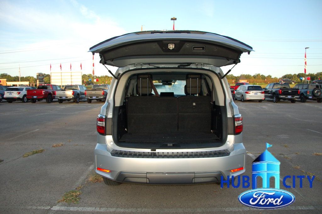 Used 2021 Nissan Armada SV AWD/4WD image 23