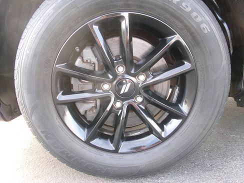 Used 2019 Dodge Journey SE FWD image 10