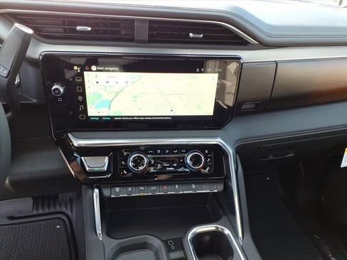 New 2026 GMC Sierra 2500 Denali w/ Denali Reserve Package image 9