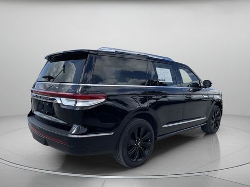 Used 2022 Lincoln Navigator Reserve AWD/4WD image 3