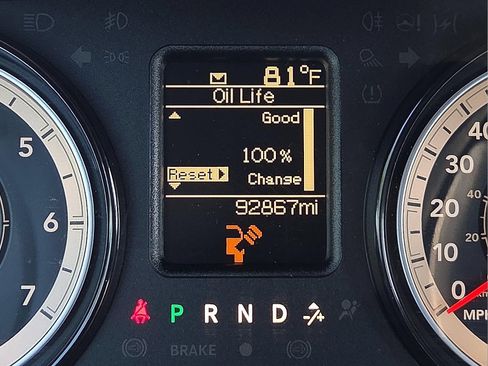 Used 2018 RAM 2500 Tradesman w/ Chrome Appearance Group RWD image 23