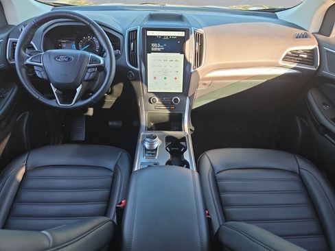 Certified 2022 Ford Edge SEL w/ Convenience Package image 9