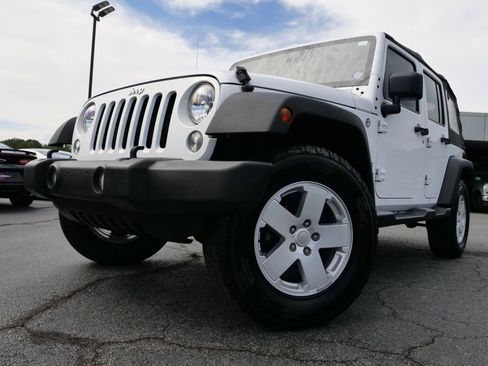 Used 2015 Jeep Wrangler Unlimited Sport image 41