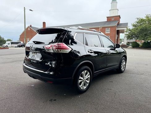 Used 2016 Nissan Rogue SV FWD image 6