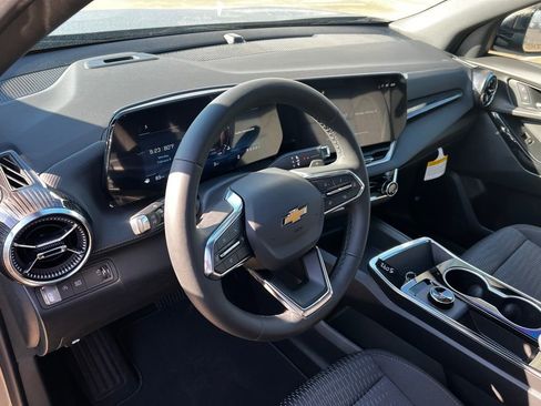 New 2026 Chevrolet Equinox LT w/ Safety and Technology Package image 26