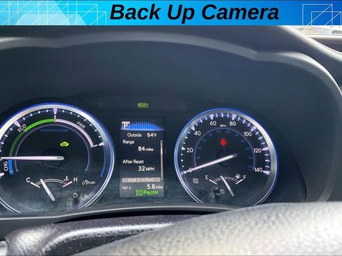 Certified 2018 Toyota Highlander Limited Platinum image 2