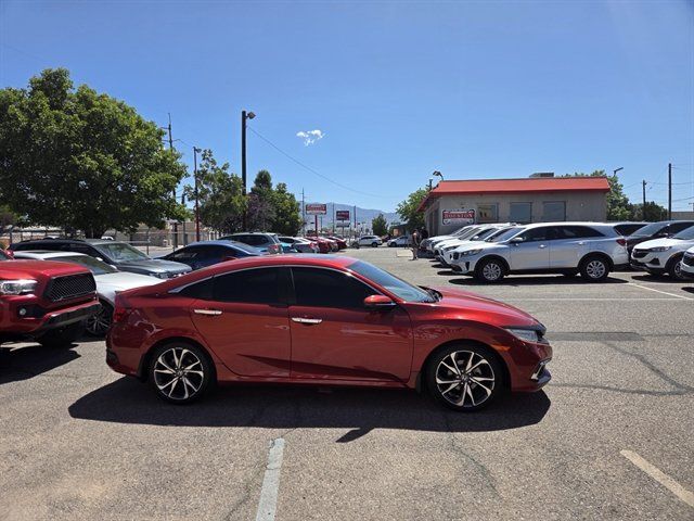 Used 2020 Honda Civic Touring image 3