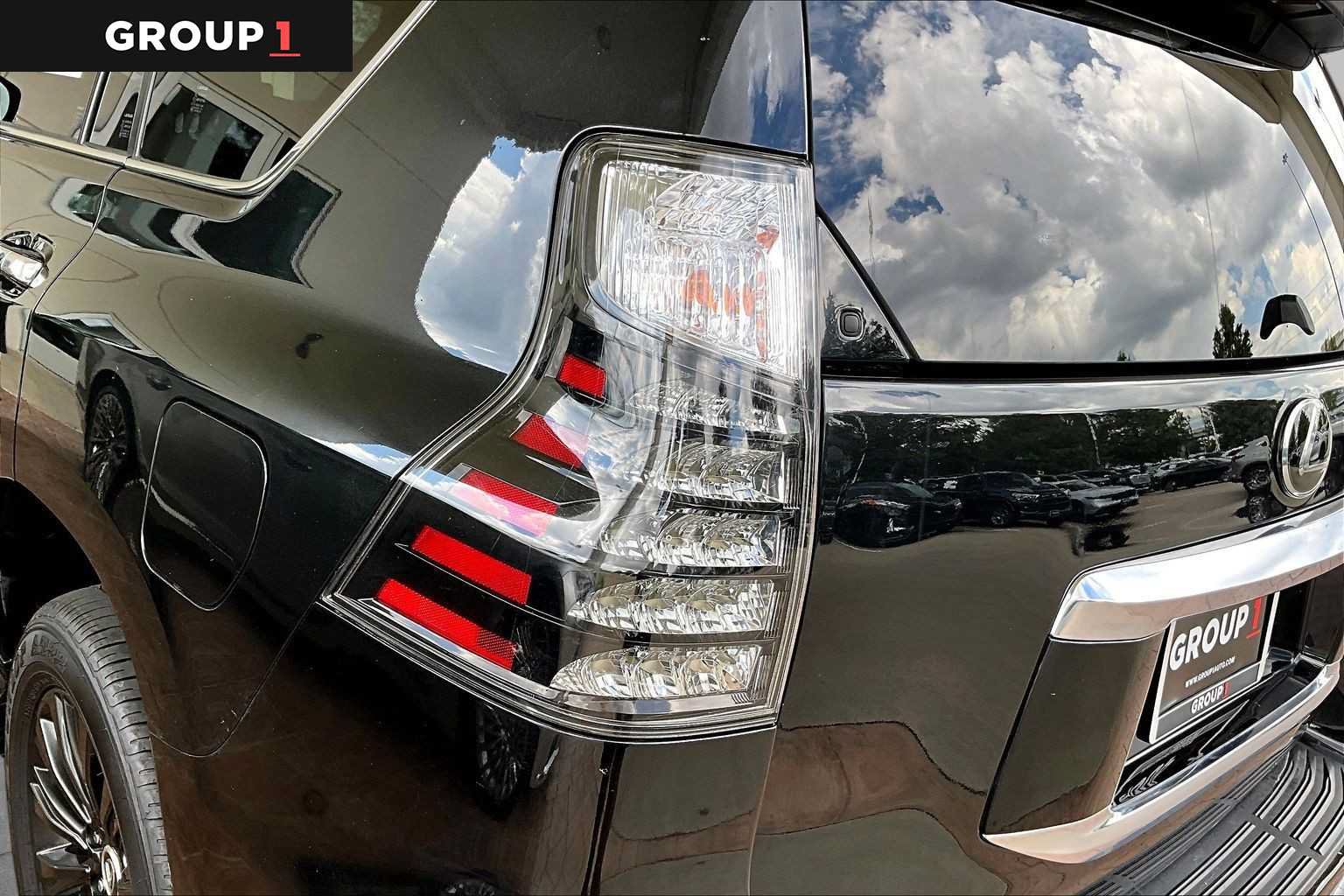 Certified 2023 Lexus GX 460 Luxury w/ Sport Design Package AWD/4WD image 26