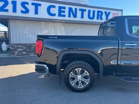 Used 2024 GMC Sierra 1500 SLT image 14