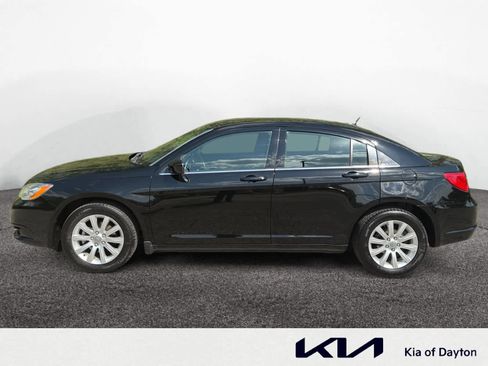 Used 2013 Chrysler 200 Touring w/ Cold Weather Group FWD image 8