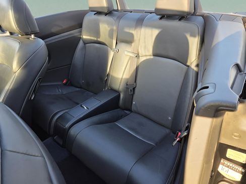 Used 2014 Lexus IS 250C image 7