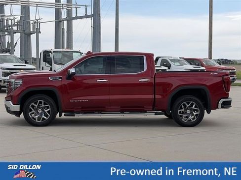 Certified 2023 GMC Sierra 1500 SLT w/ SLT Premium Package AWD/4WD image 7