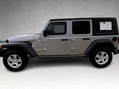 Used 2019 Jeep Wrangler Unlimited Sport S image 3