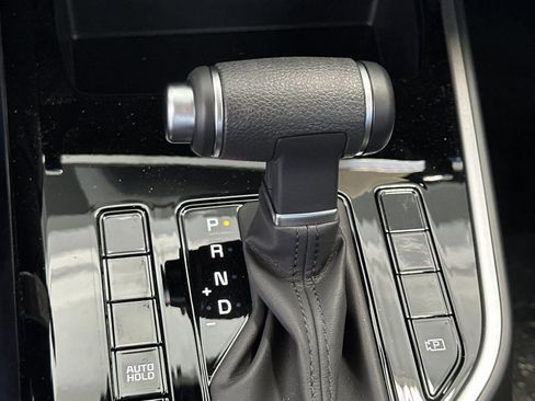 New 2026 Kia Niro LX image 21