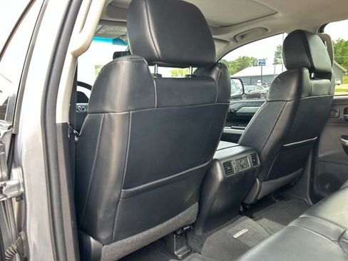 Used 2017 Toyota Tundra Platinum AWD/4WD image 18