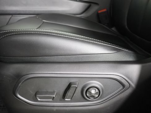 Used 2026 Jeep Grand Cherokee Limited w/ Limited Altitude Package AWD/4WD image 18