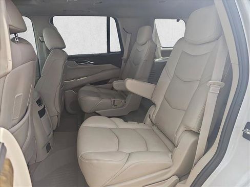 Used 2019 Cadillac Escalade Premium Luxury image 9