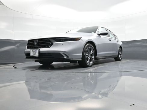 Certified 2025 Honda Accord EX-L image 24