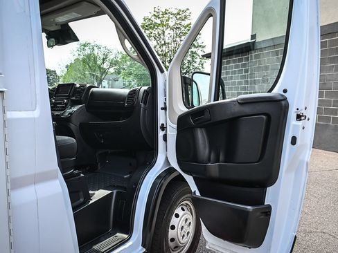 Used 2022 RAM ProMaster 3500 w/ Convenience Group FWD image 18