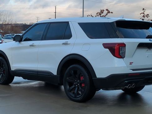 Used 2022 Ford Explorer ST w/ Equipment Group 401A image 5