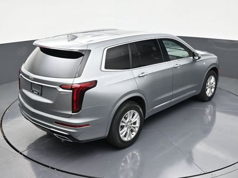 Certified 2023 Cadillac XT6 Luxury FWD image 13