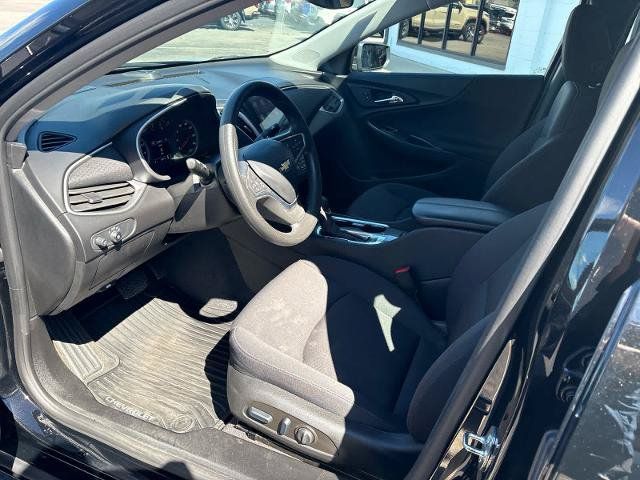 Used 2023 Chevrolet Malibu LT FWD image 14
