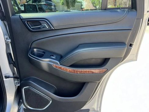 Used 2015 Chevrolet Tahoe LTZ AWD/4WD image 32