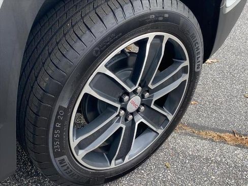 Certified 2022 GMC Acadia SLT w/ Technology Package image 28